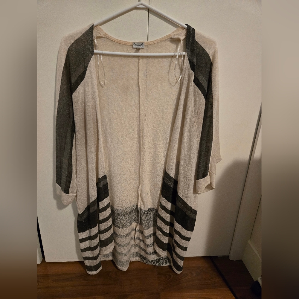 Kismet Women's Cardigan - Cream and Black